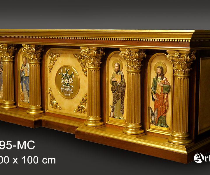 MC-3295-MC. Medidas: 300 x 100 x 100 cm alto.